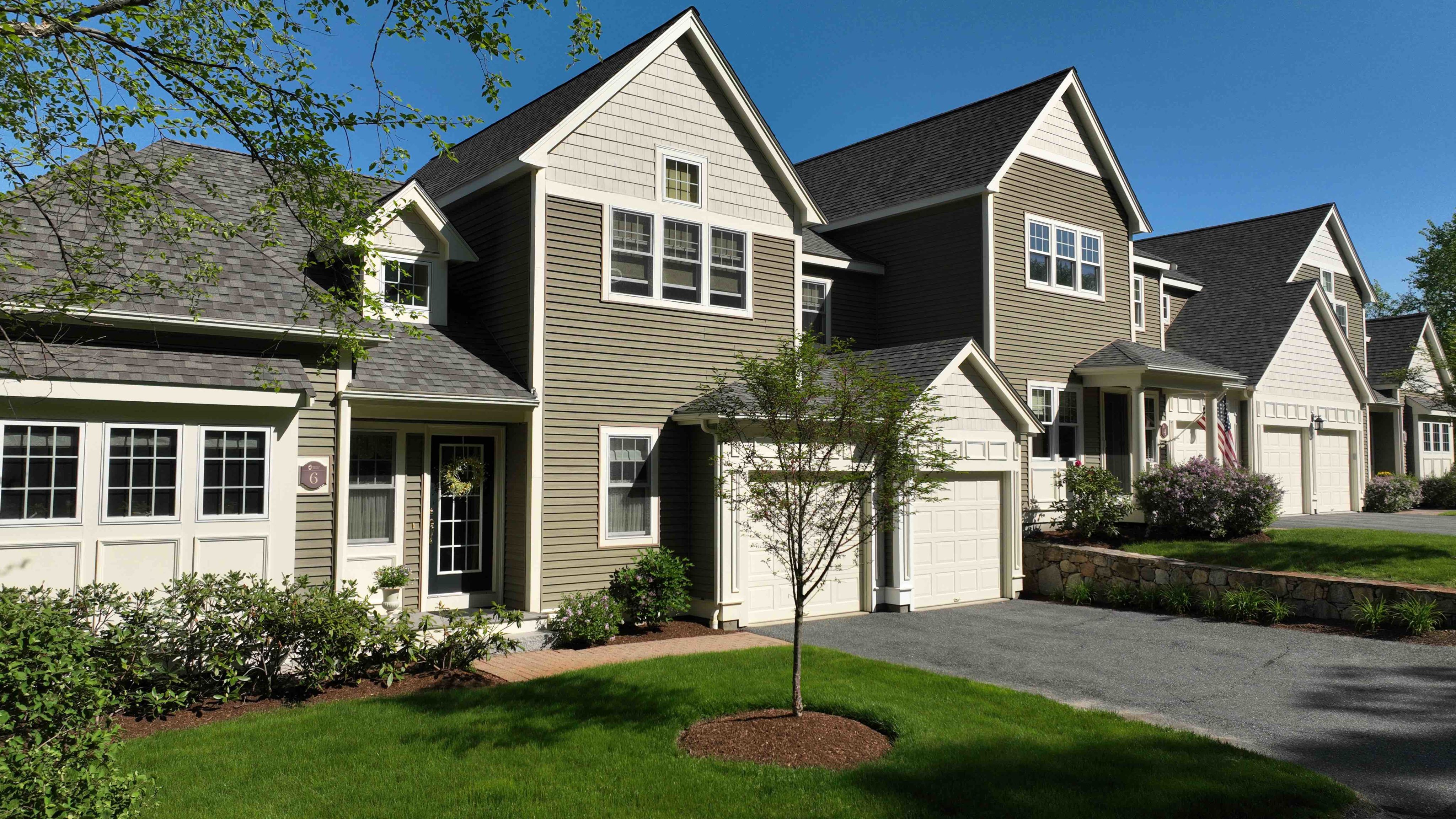 Kelly's Property Services Condominiums